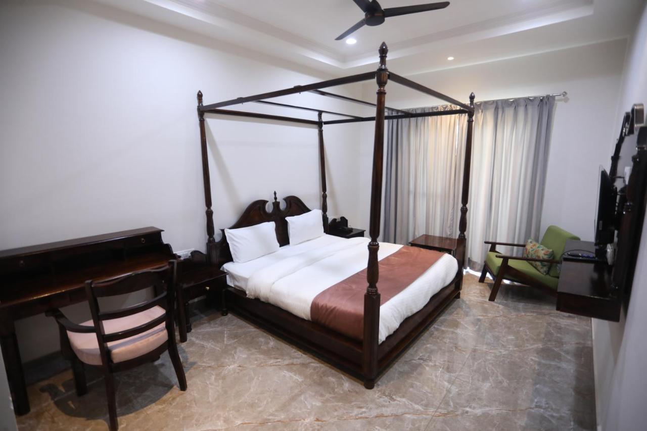 Chandan Kasturi Resort Dariāwad Exterior photo