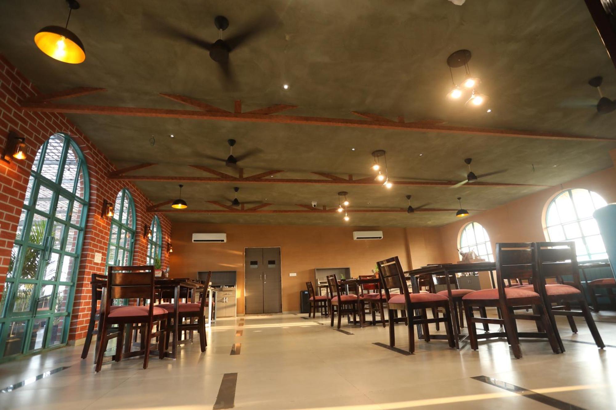 Chandan Kasturi Resort Dariāwad Exterior photo